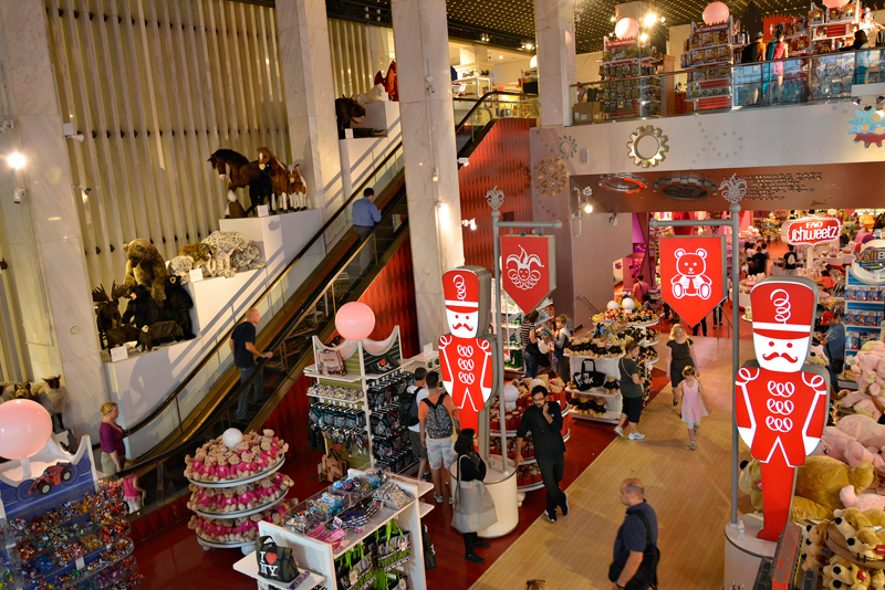 FAO Schwartz, Midtown, Manhattan, New York, NYC, USA, EUA