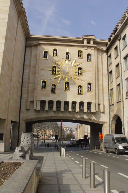 Relógio de Jacquemart ou Carillon du Mont des Arts Dicas de Viagem para quem tem pouco tempo em BRUXELAS
