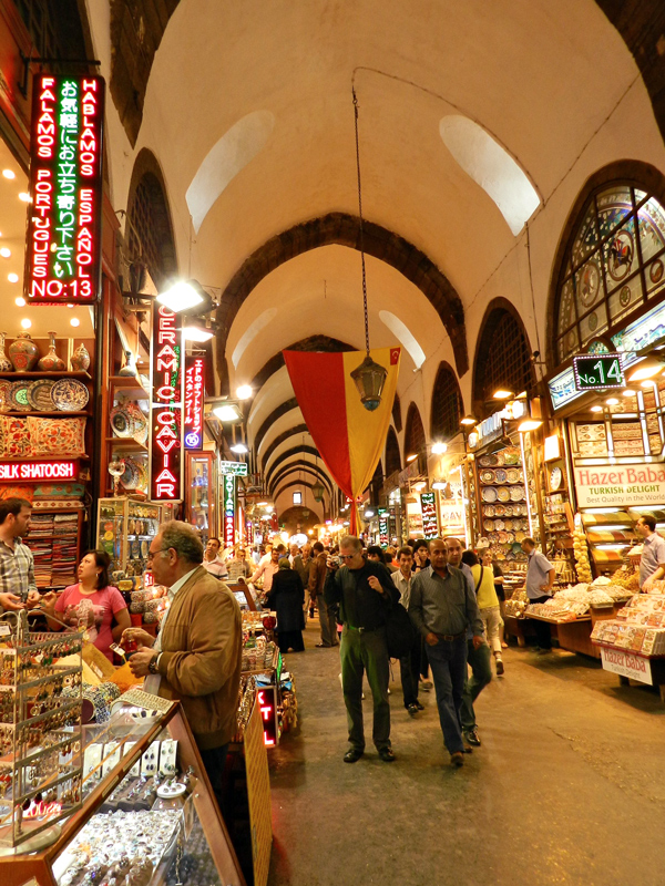 Mιsιr Çarşιsι ou Bazar Egípcio ou Bazar de Especiarias Istambul lado histórico