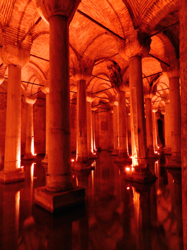 Yerebatan Sarayι a Cisterna da Basílica Istambul lado histórico