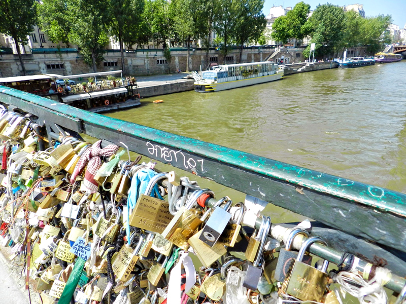 Dicas de viagem ao bairro de Paris: NOTRE DAME, Pont L’archevéché