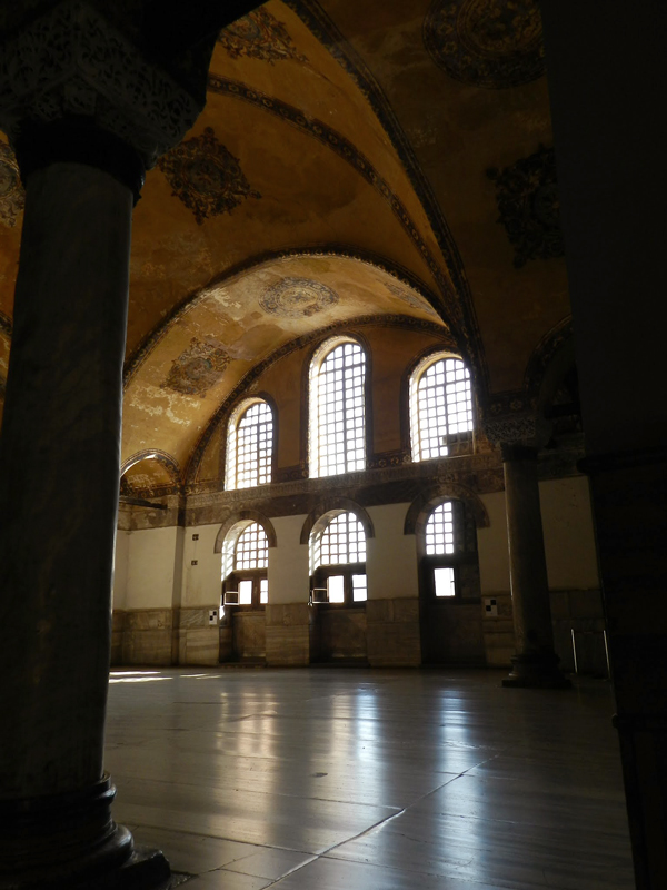 Interior da Santa Sofia em Istambul na Turquia