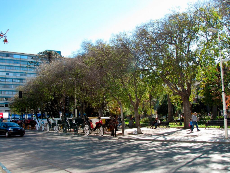 Plaza José Francisco Vergara vista de fora em Viña del Mar no chile