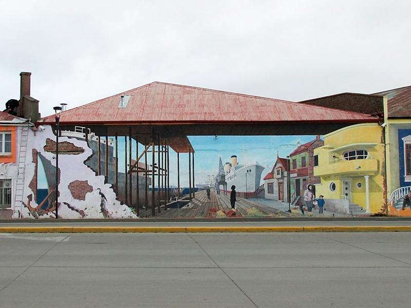 grafite nas paredes das antigas docas de Punta Arenas no Chile
