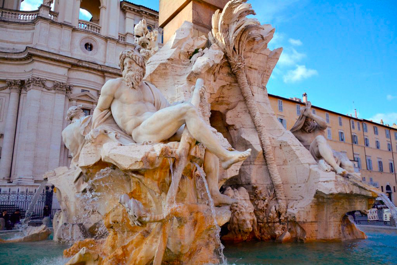 Fontana dei Quattro Fiumi na Piazza Navona em Centro Histórico de Roma na Itália