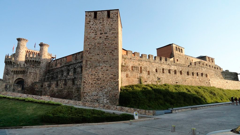 Fortaleza Templária em Ponderada na Espanha
