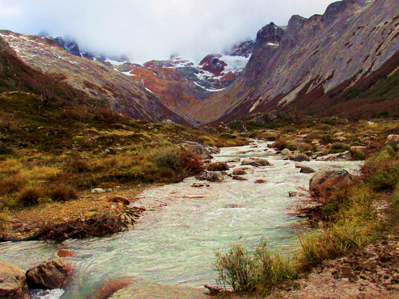 trilha para Laguna Esmeralda em Ushuaia na Argentina