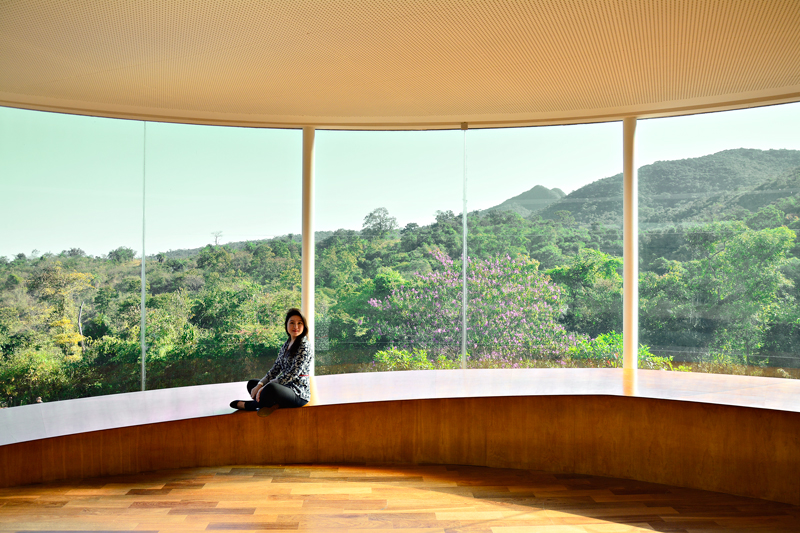 Galeria Doug Aitken na rota rosa do instituto inhotim em brumadinho minas gerais brasil