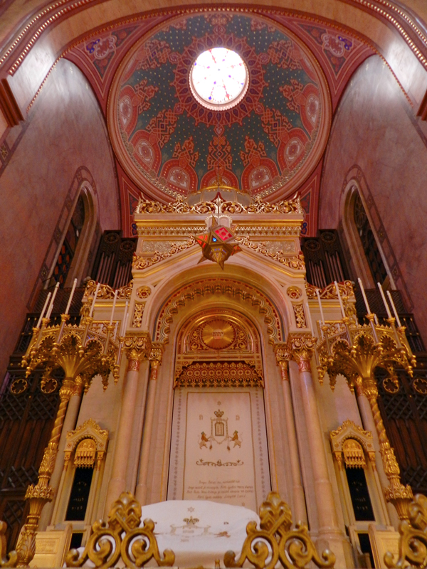 A sinagoga Dohány Utcai Zsinagóga de Budapeste na Hungria