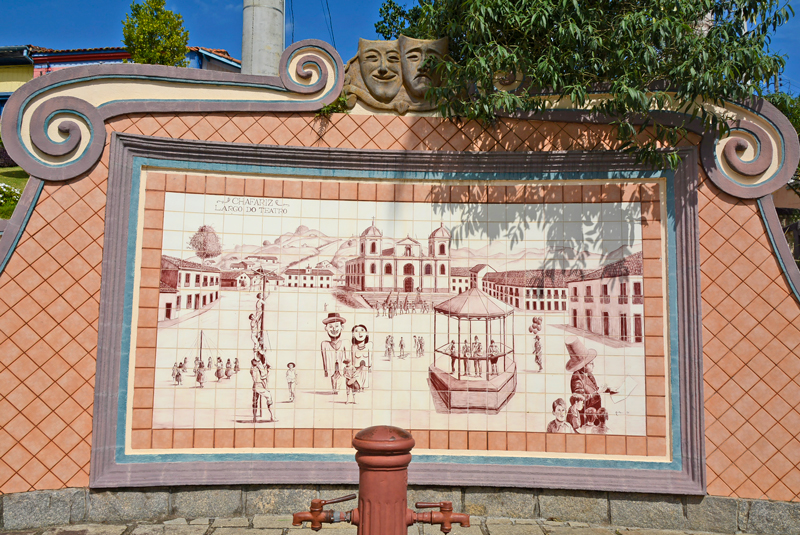 Mural de azulejos do Largo do Teatro de São Luiz do Paraitinga